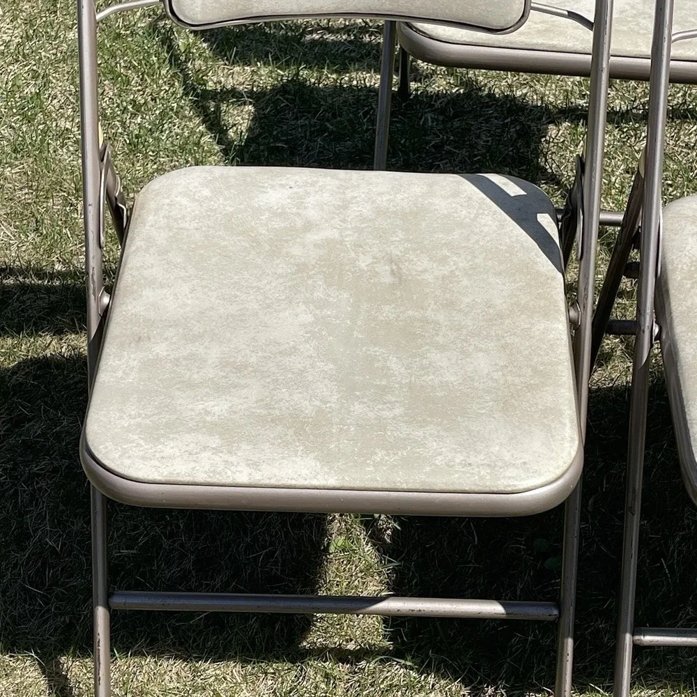 Samsonite used tons one